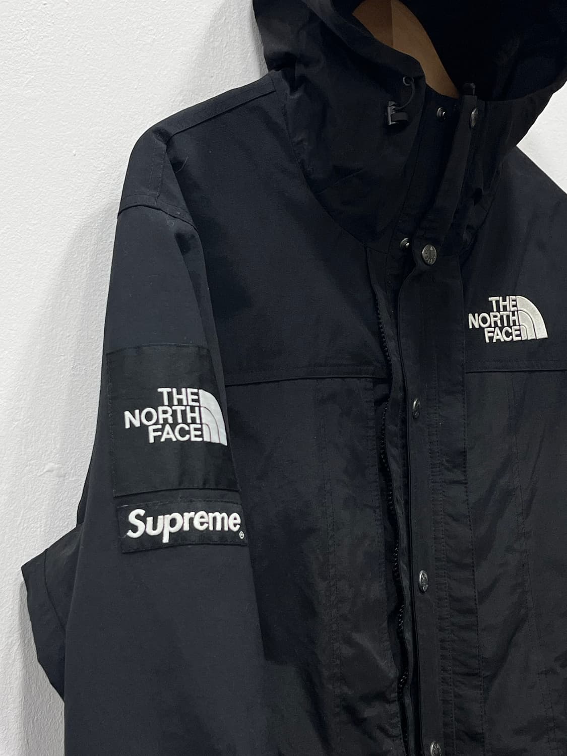 슈프림 노스페이스 RTG 고어텍스 바람막이 자켓 M 상품이미지3