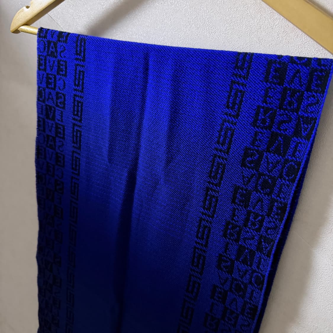 베르사체 양면 울 머플러 (블루&블랙) 상품이미지10