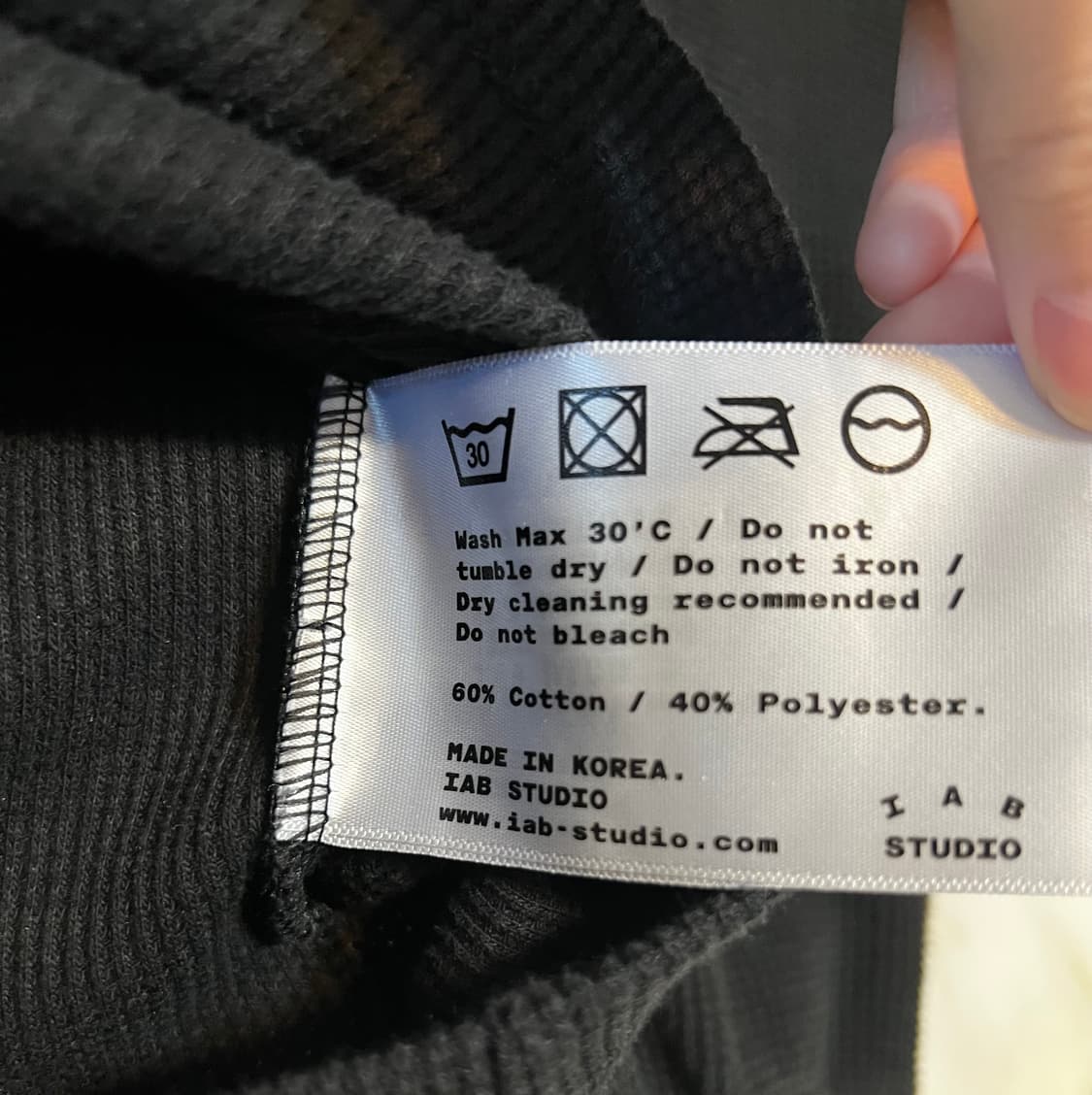 아이앱 스튜디오 와플 롱슬리브 블랙 화이트 상품이미지4