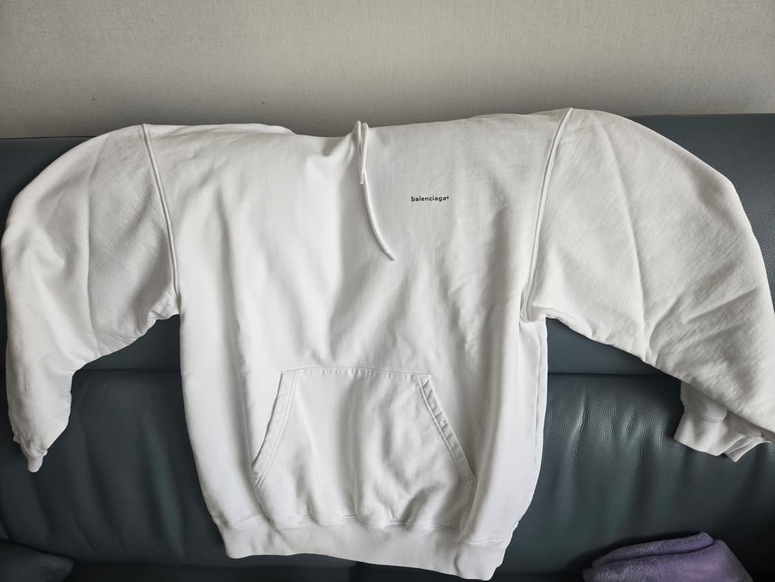 발렌시아가 스몰로고 후드티 상품이미지1