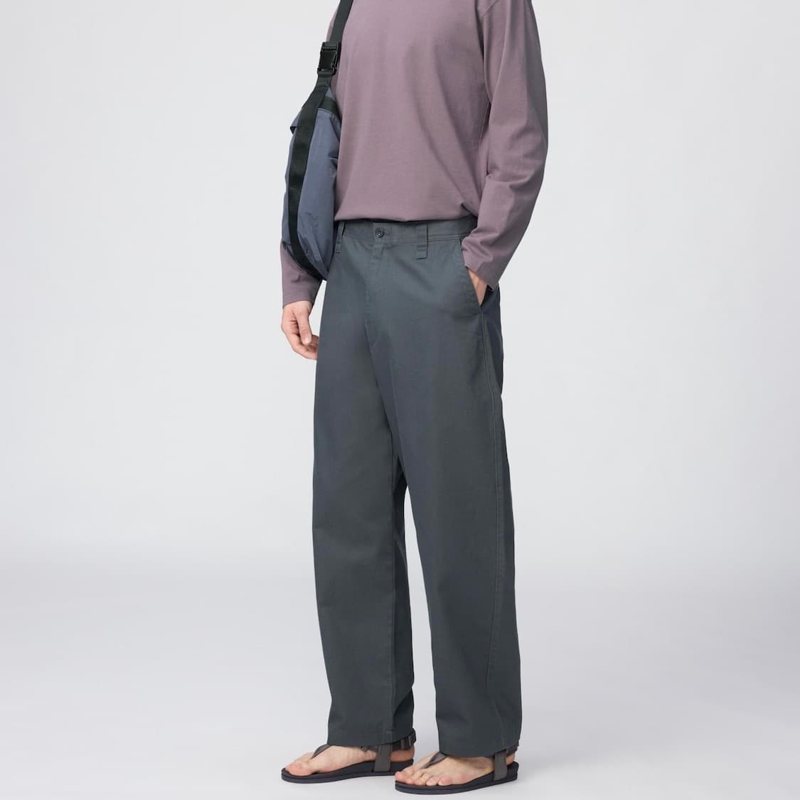 유니클로 u 와이드핏치노팬츠 블루 85 상품이미지1