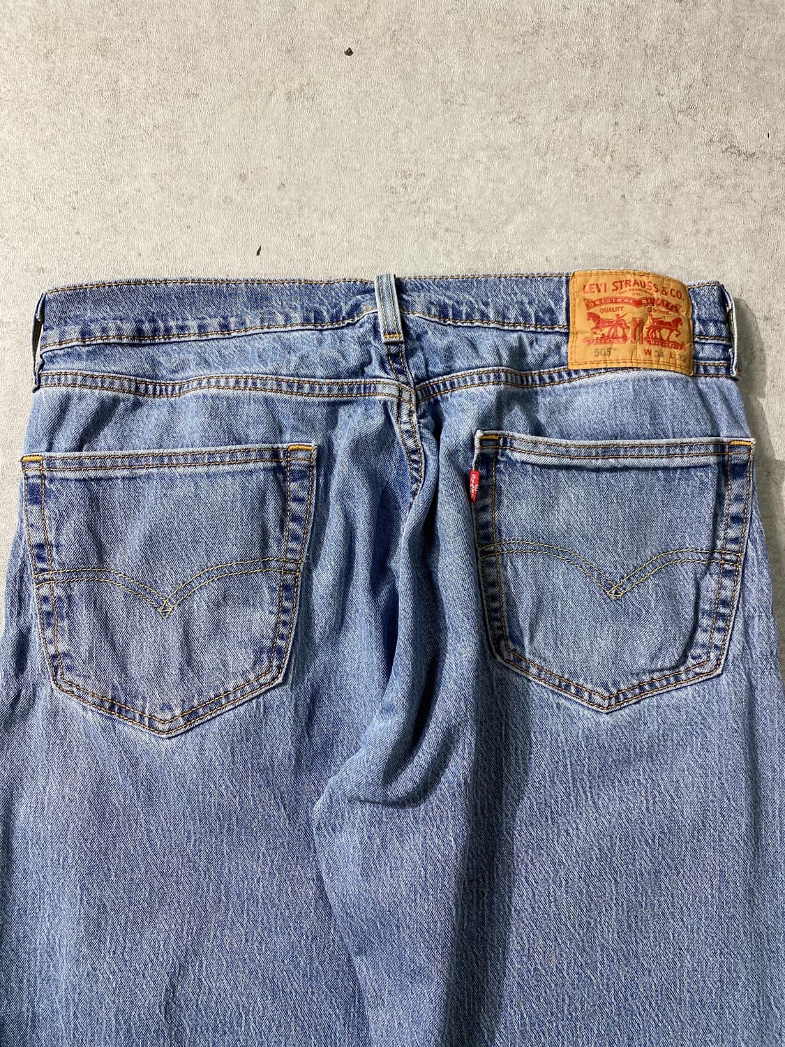 [32-33] Levi's 505 리바이스 레귤러핏 데님팬츠 상품이미지5