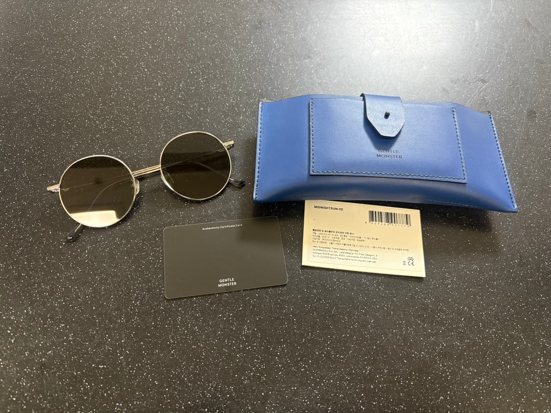 젠틀몬스터 미드나잇선 02 블랙  상품이미지2