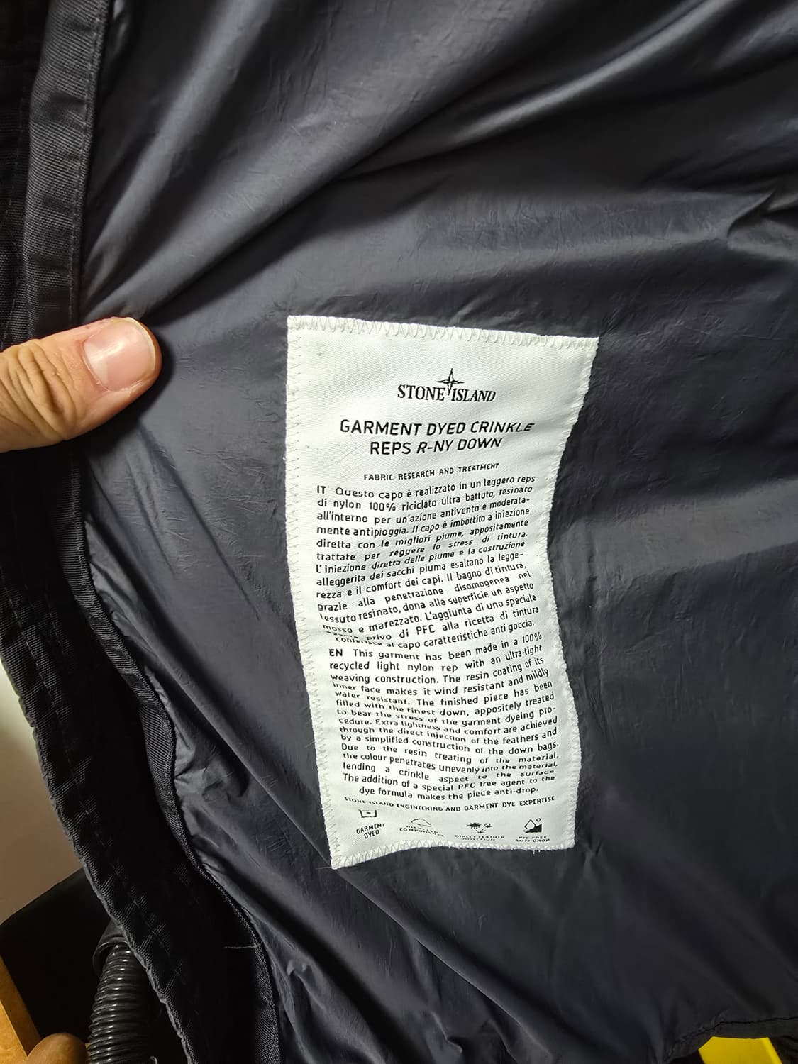 스톤 크링클랩스 22FW  패딩 XL 판매합니다 상품이미지4