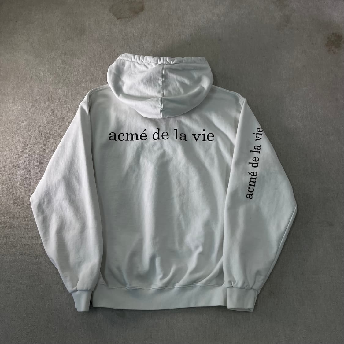 105 아크메드라비 화이트 후드티 상품이미지2