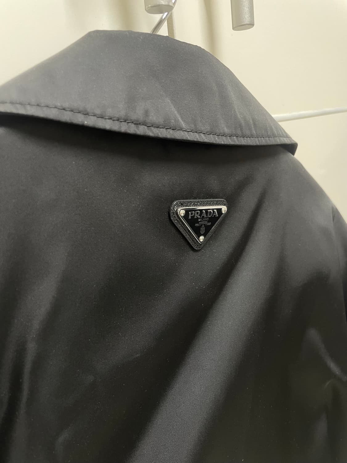 프라다 리나일론 백로고 자켓 (라프시몬스 전개) 상품이미지4