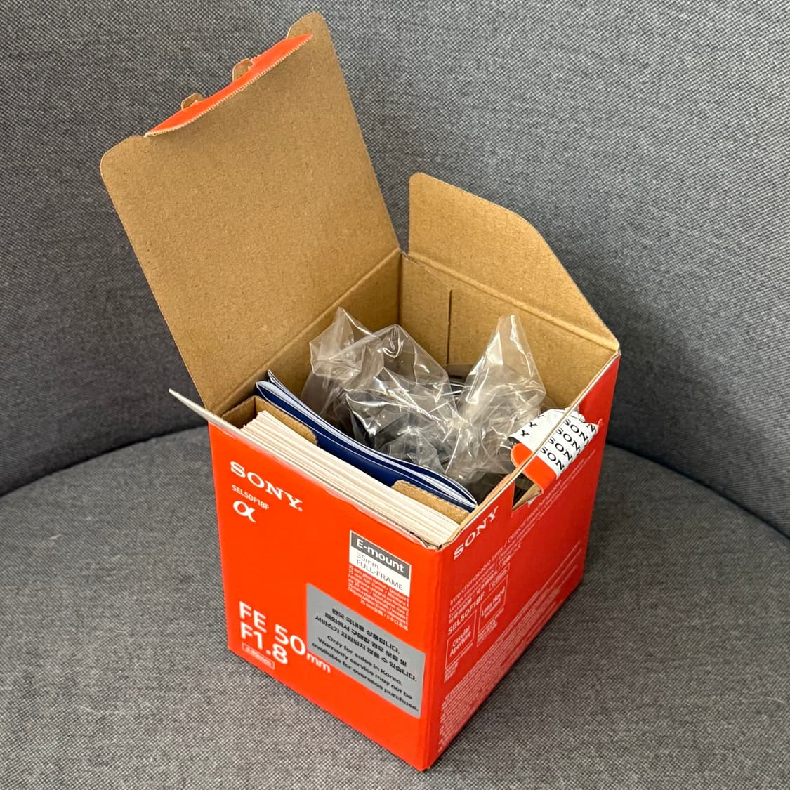 (테스트만 진행한 새 것) 소니 50mm 렌즈 SEL50F18F 상품이미지2