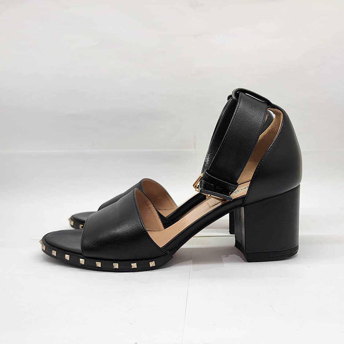 발렌티노 스터드 스트랩 샌들 힐 36 상품이미지2