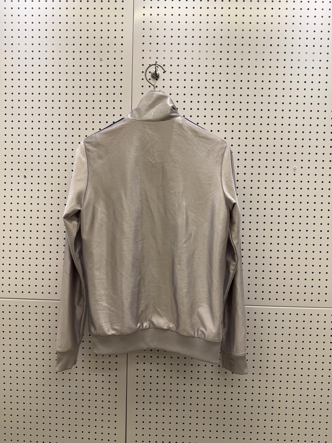 아디다스 오리지널 실버 삼선 트랙 자켓 U1651 상품이미지3