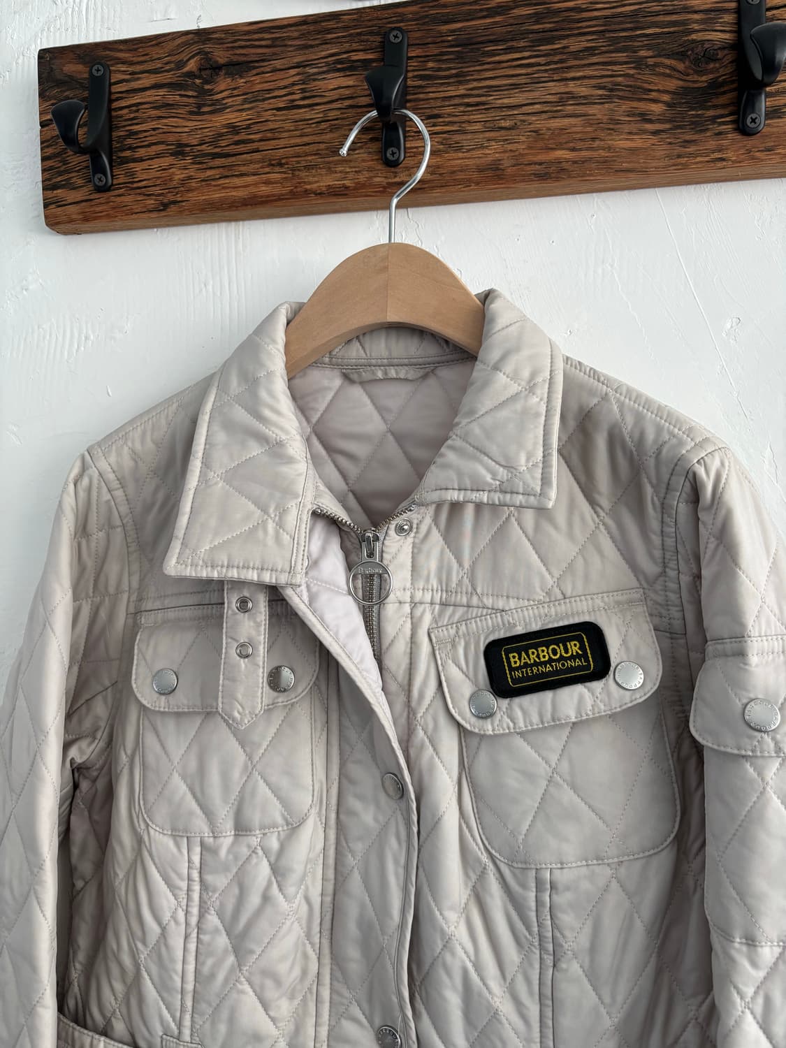 Barbour 바버 인터네셔널 퀼팅 자켓 상품이미지8