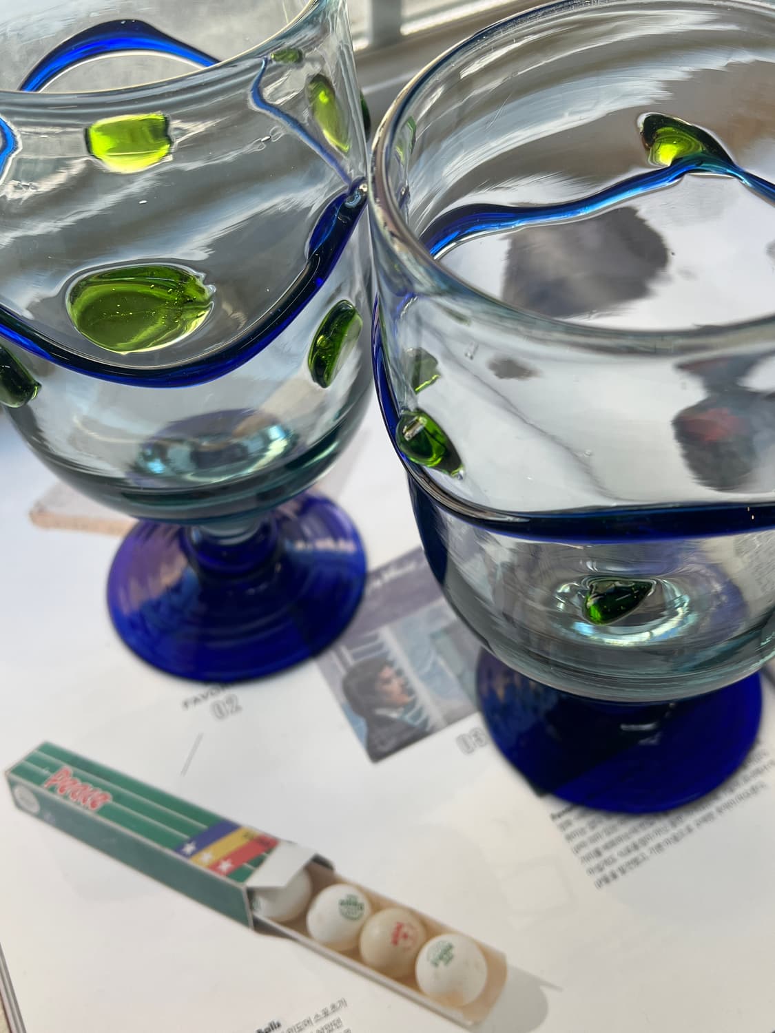 80s Hand-Blown art glass Goblet BL/GR 상품이미지3