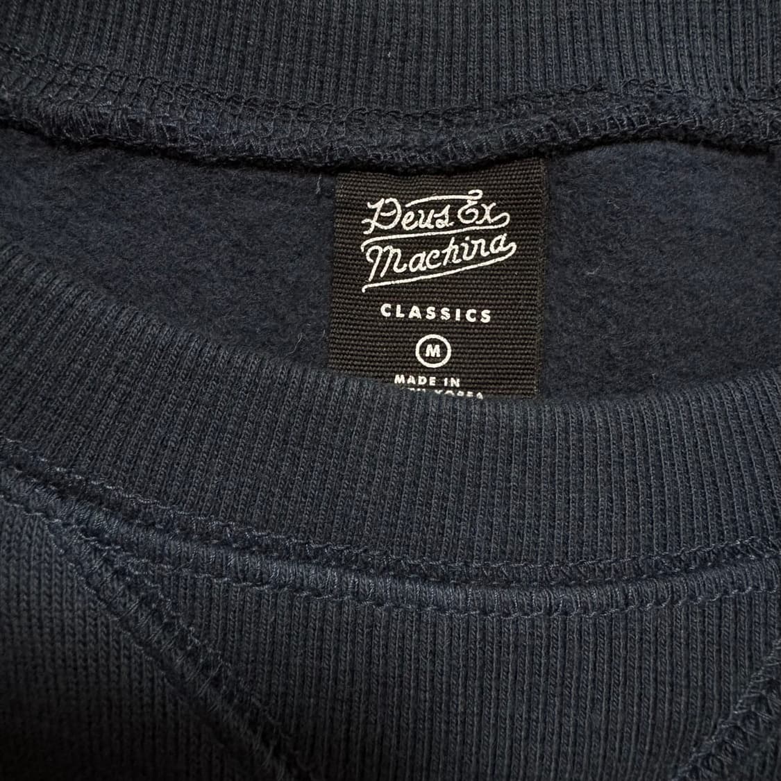 데우스 엑스마키나 맨투맨 상품이미지6