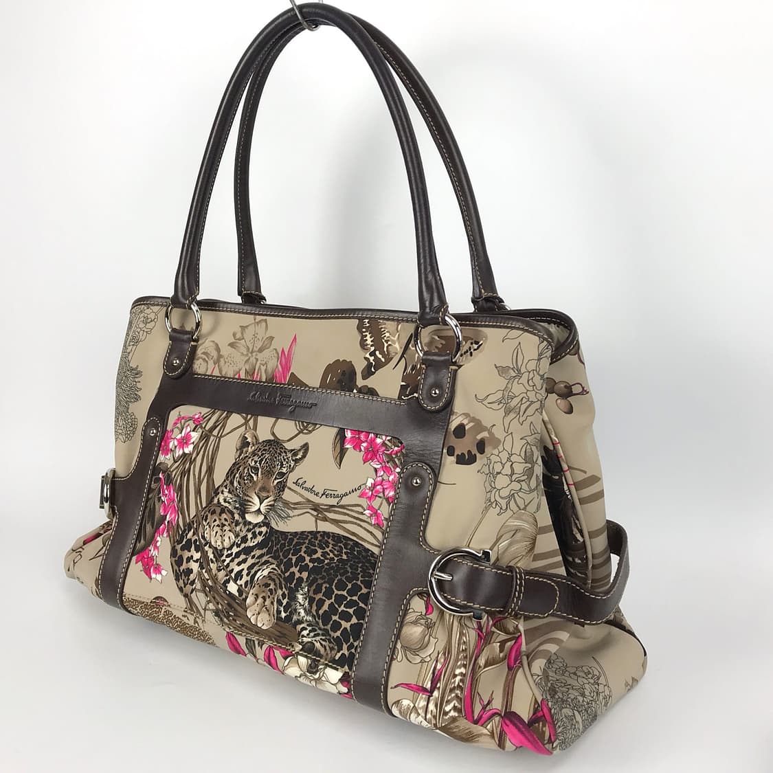 페라가모 Ferragamo 레오파드 나일론 숄더백 여성 가방 상품이미지4