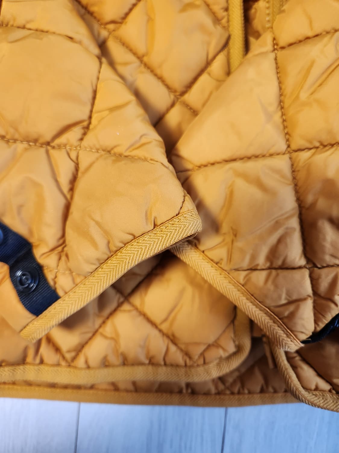 노스페이스 하이벤트 퀄팅 내피 바람막이 야상 자켓 사이즈m

여러 중고사 상품이미지4