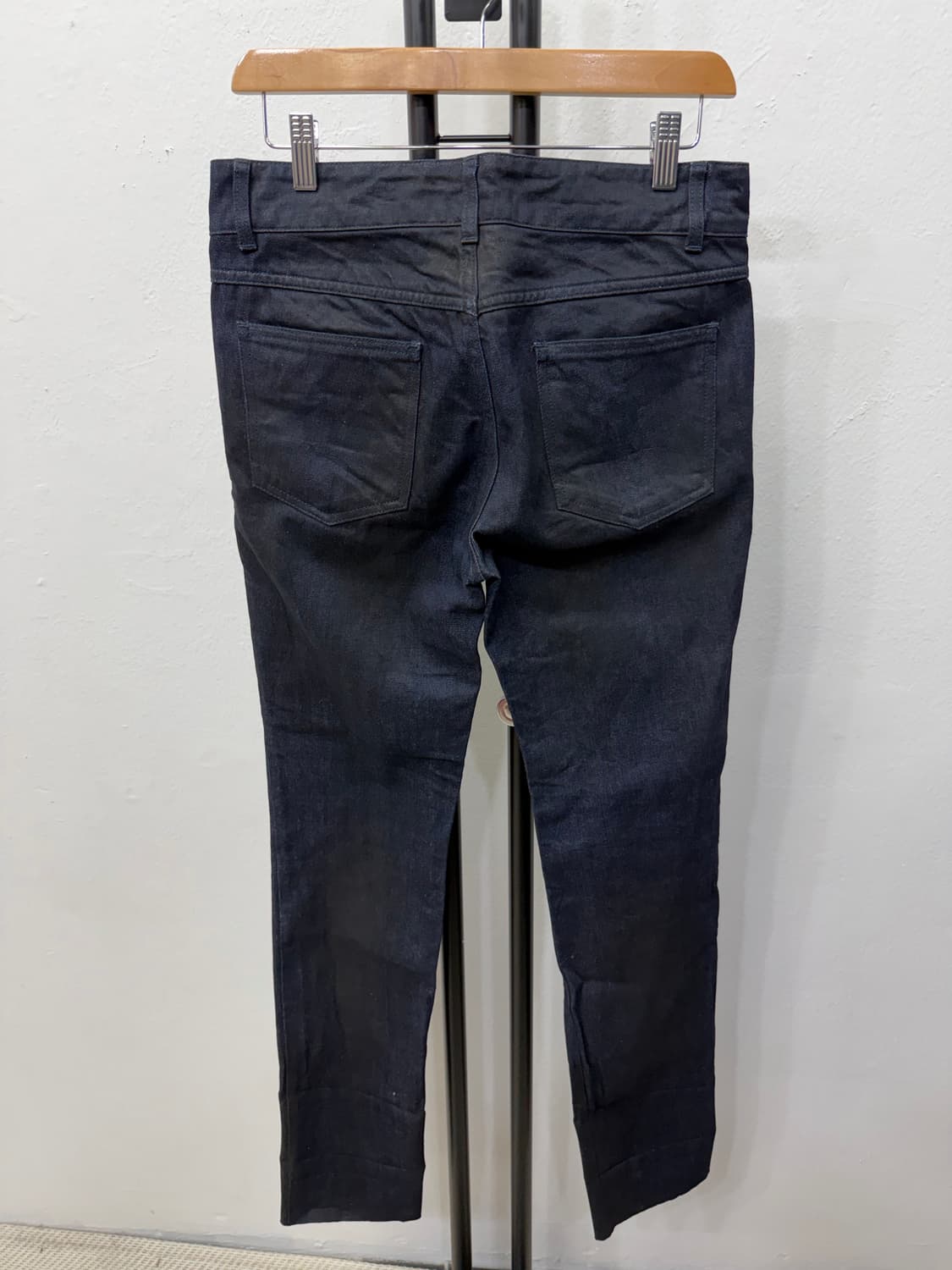 매장판정품) 보테가베네타 여성 왁싱 데님 팬츠 30 상품이미지4