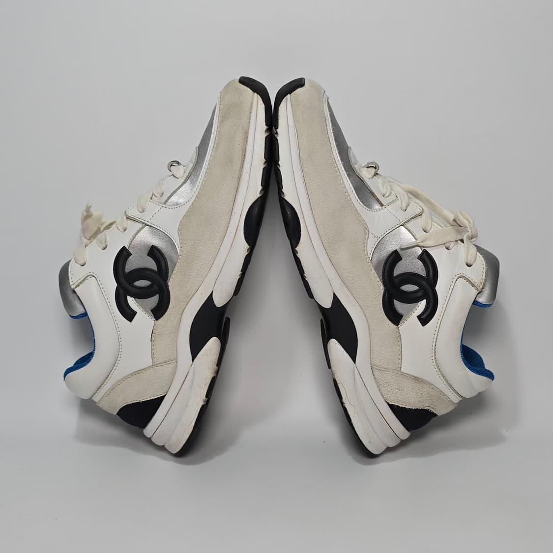 샤넬 CC 로고 레이스업 스니커즈 ( 240 ) 상품이미지4