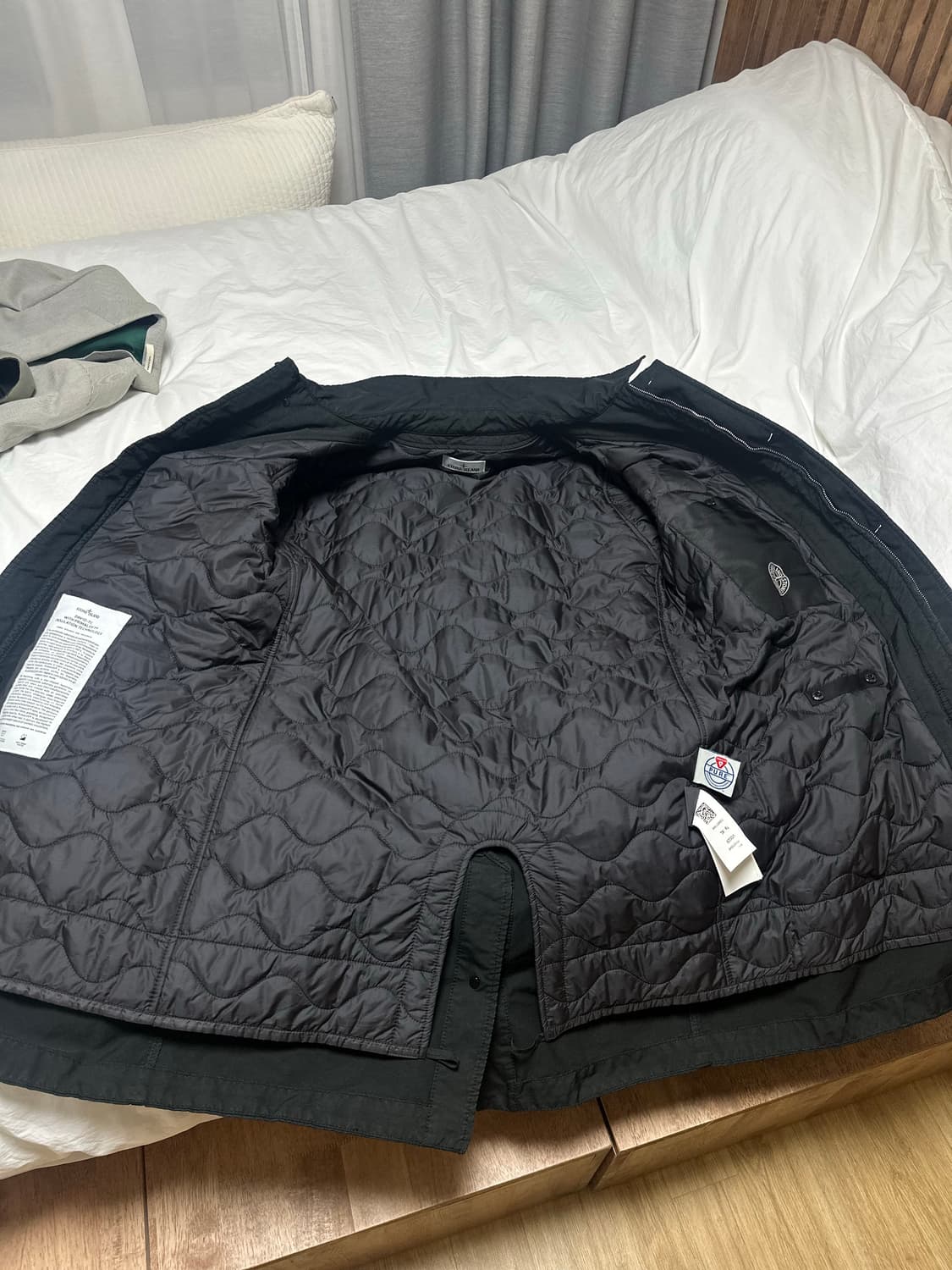 스톤아일랜드 블랙 코트 771570549 V0029  XL 실측기재 상품이미지5