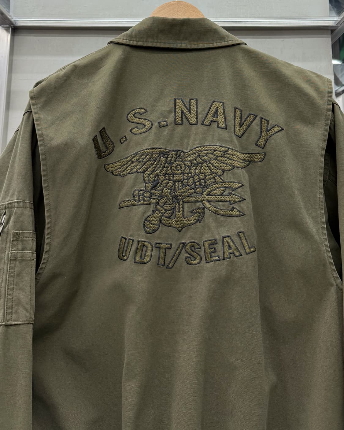 Old Crow USA US Navy 캔버스 코튼 봄버 자켓 상품이미지3