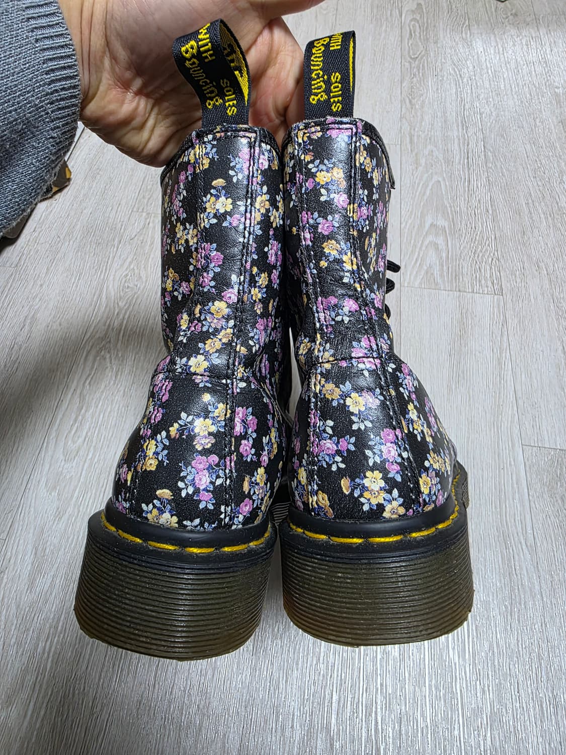 닥터마틴 1460 플로럴 여성부츠(240 EU38) 상품이미지6