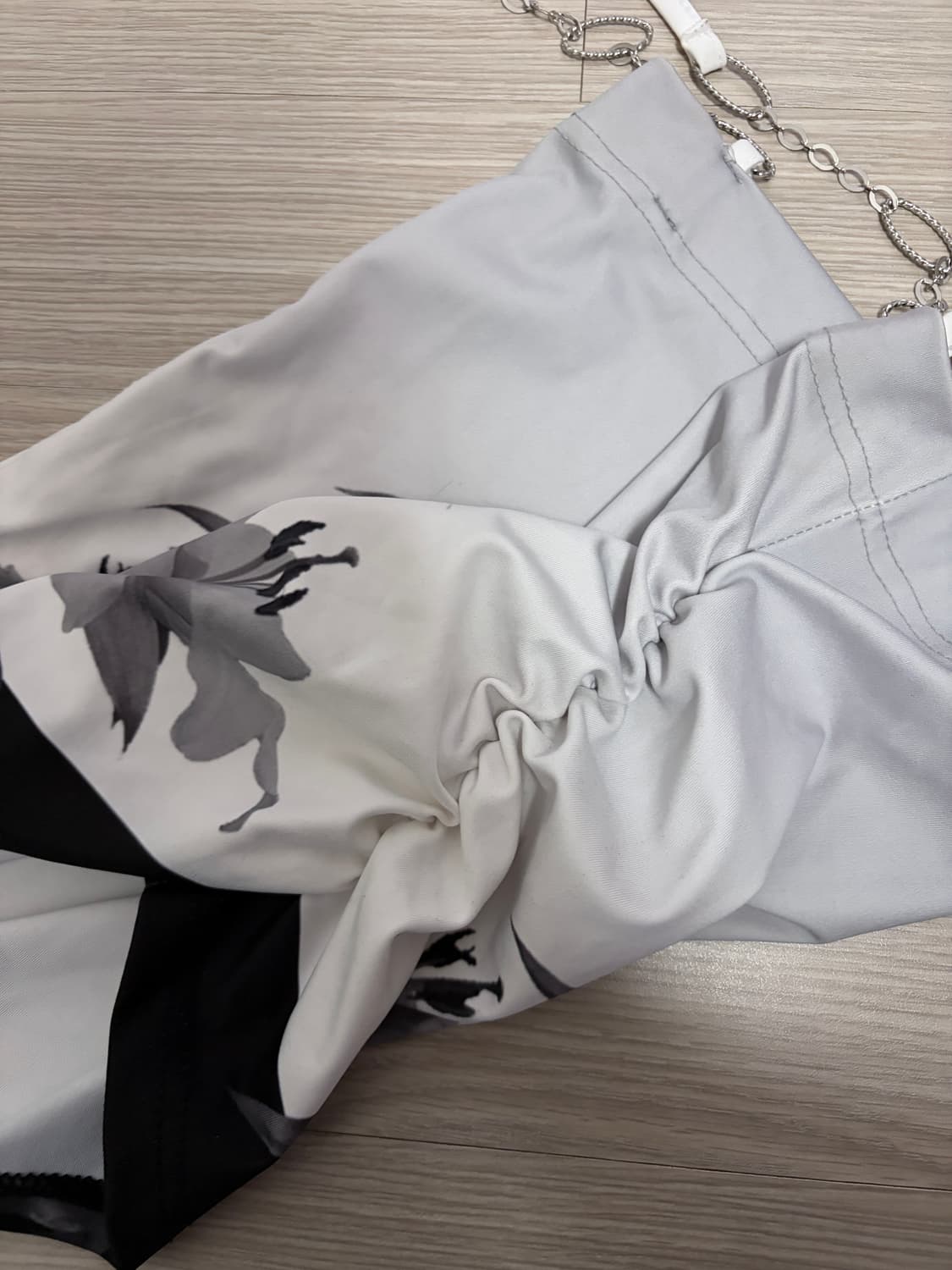 백합 셔링 홀터넥 나시 상품이미지3