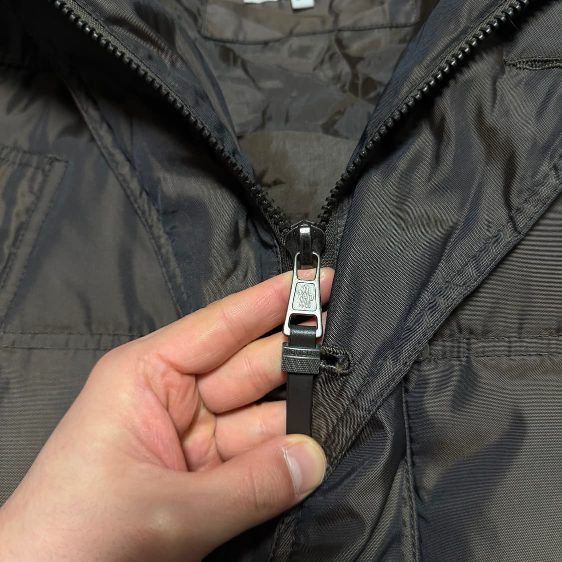 구형 몽클레어 다운 패딩 파카 (정품) 상품이미지3