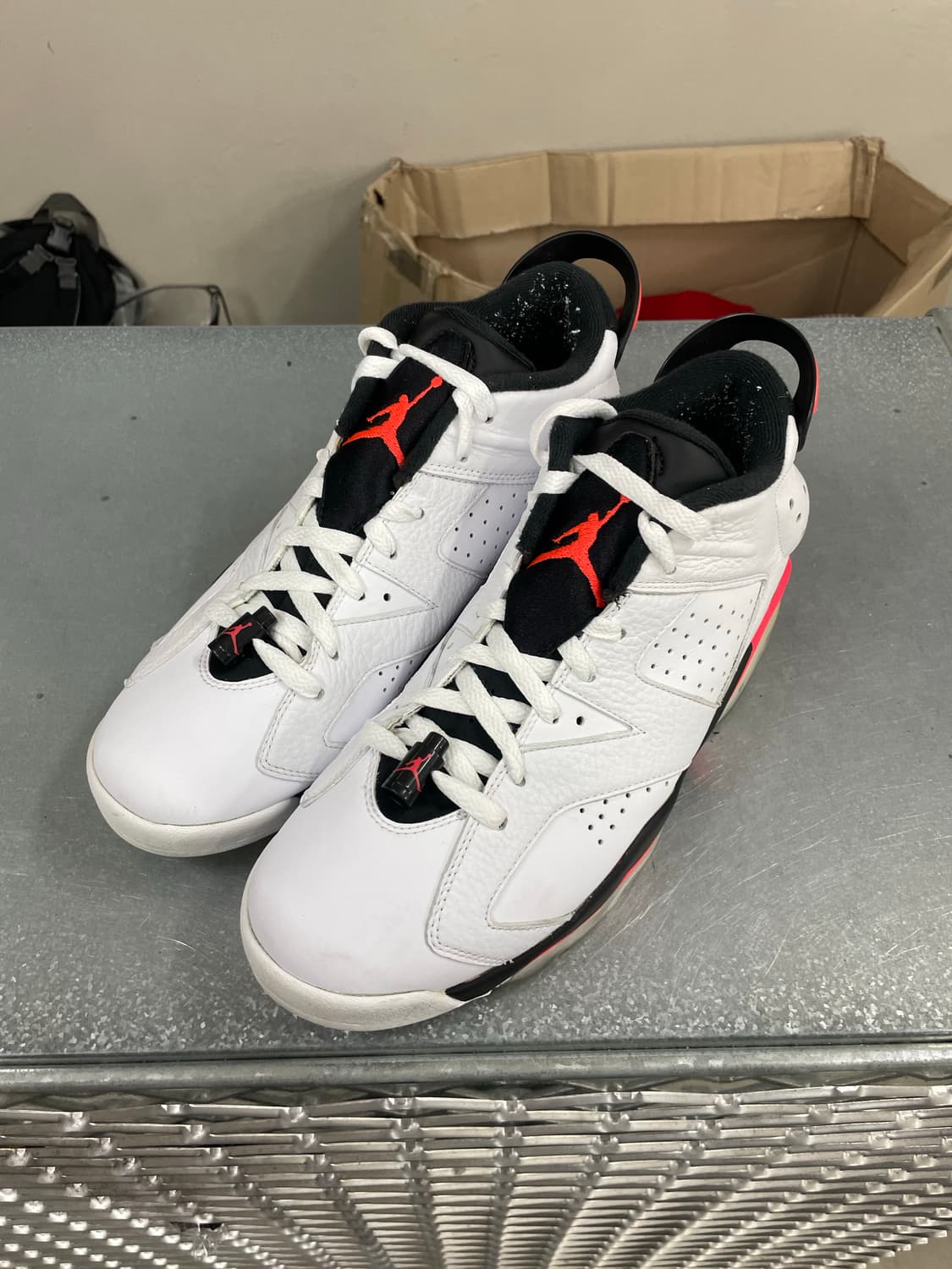 나이키 에어 조던 6 인프라 레드 280 상품이미지2