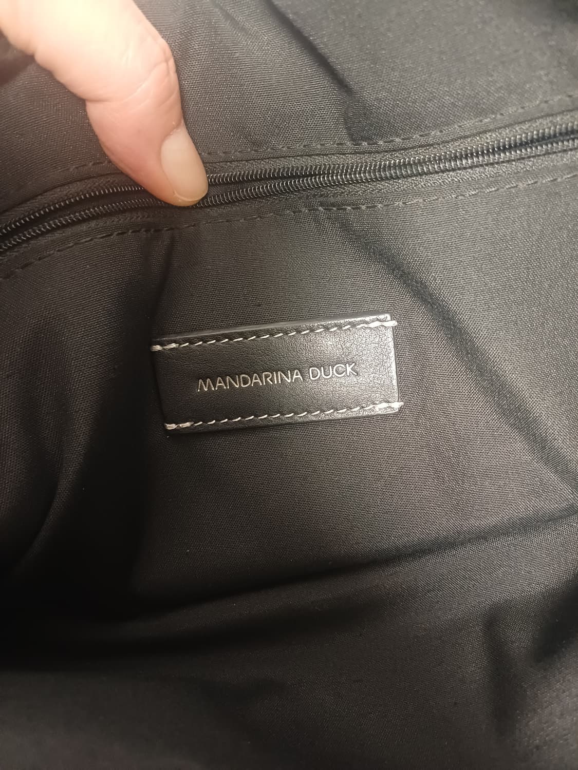 만다리나 덕 투포켓 브리프케이스 상품이미지5