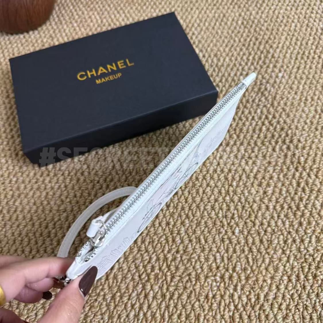 봉쥬르샤넬 빈티지 메이크업 파우치 화이트 풀박스 상품이미지7