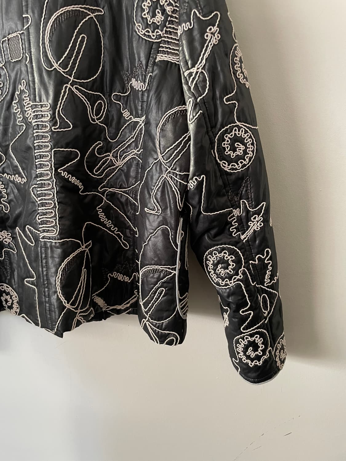 embroidered patterned padded jacket 상품이미지9