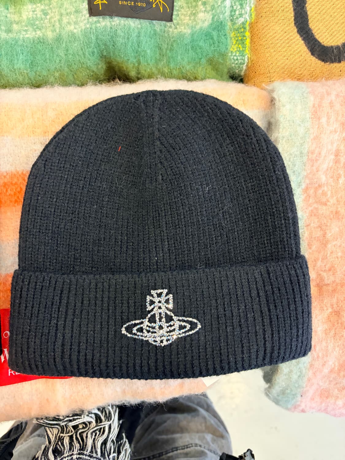 비비안웨스트우드 로고 비니 상품이미지1