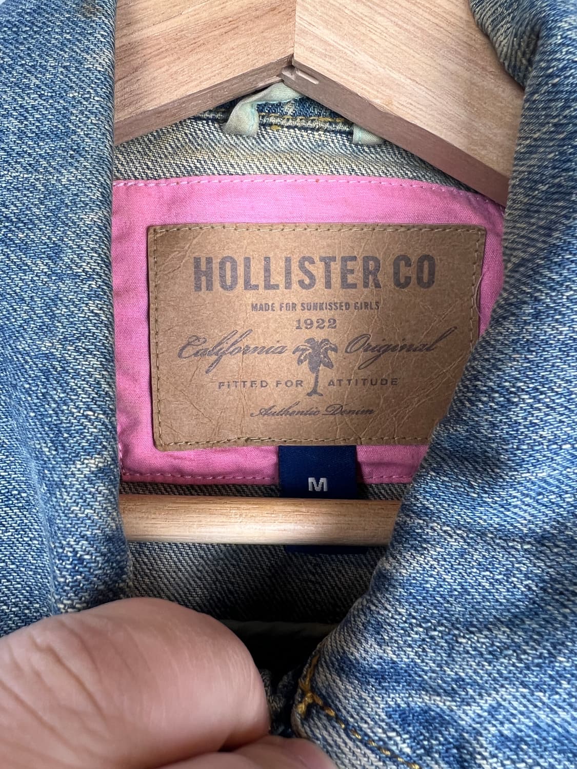 Hollister 포켓디테일 데님 크롭 자켓 M 상품이미지3