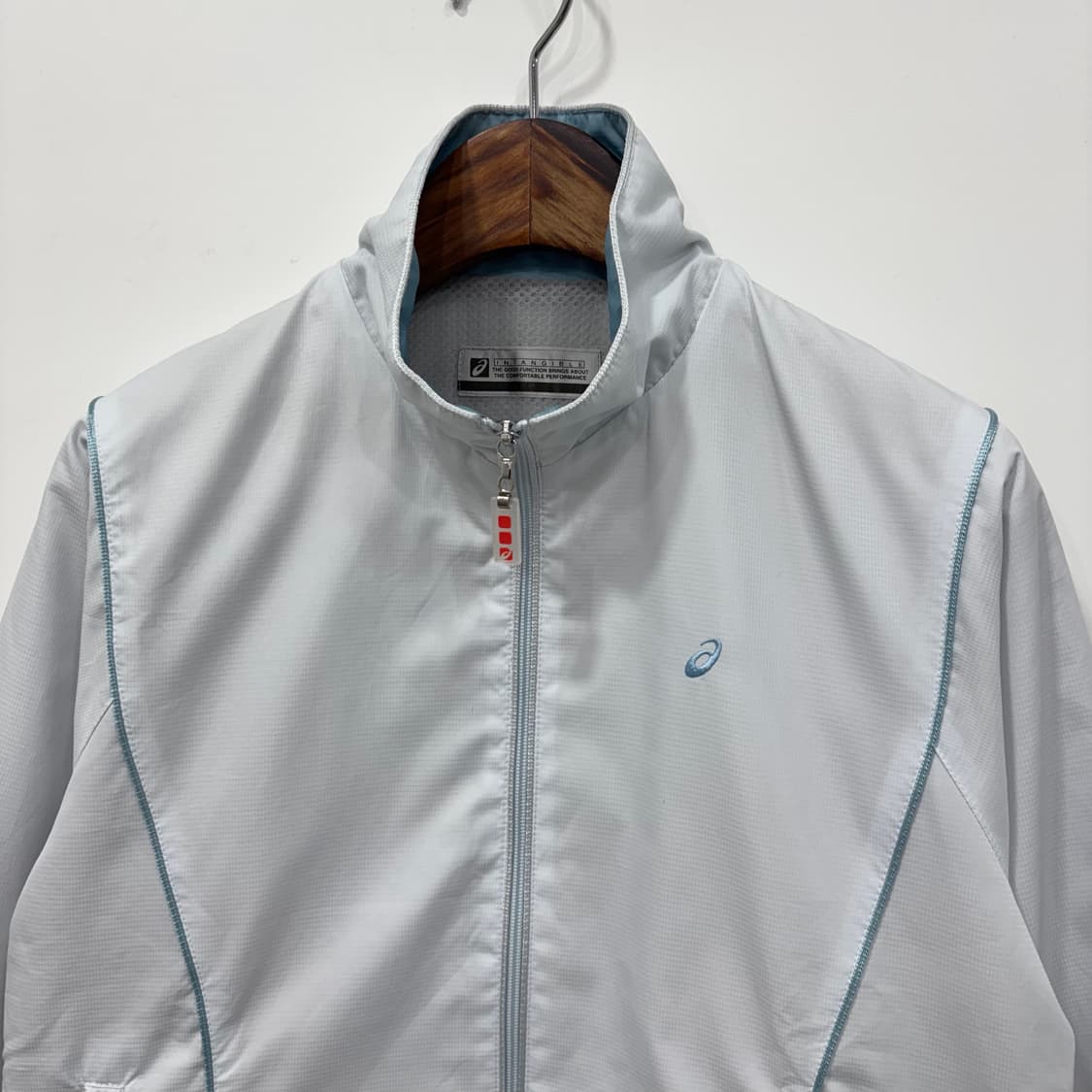 ASICS 재팬 여성 바람막이  상품이미지3