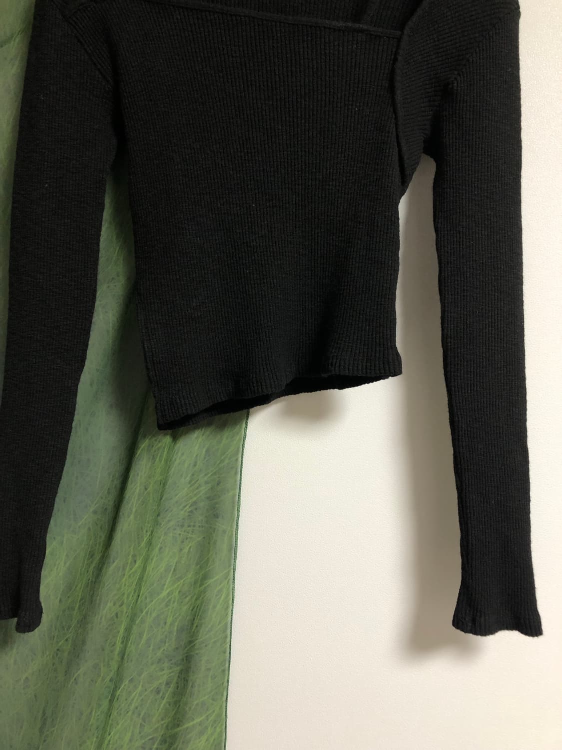 에트몽 square neck slit t-shirt (black) 상품이미지6