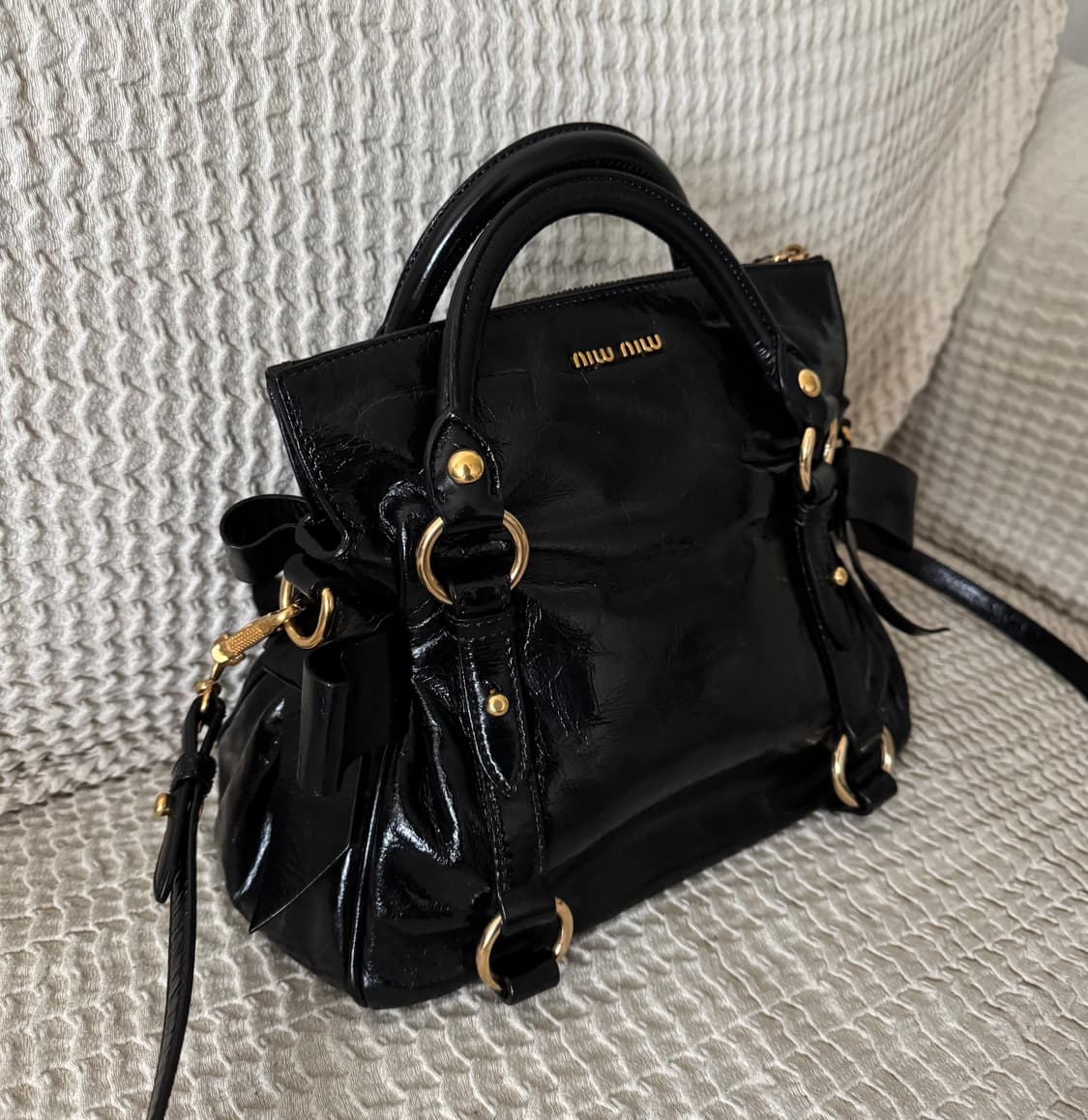 미우미우 비텔로 럭스 보우 미니 사첼백 토트 크로스백 상품이미지1
