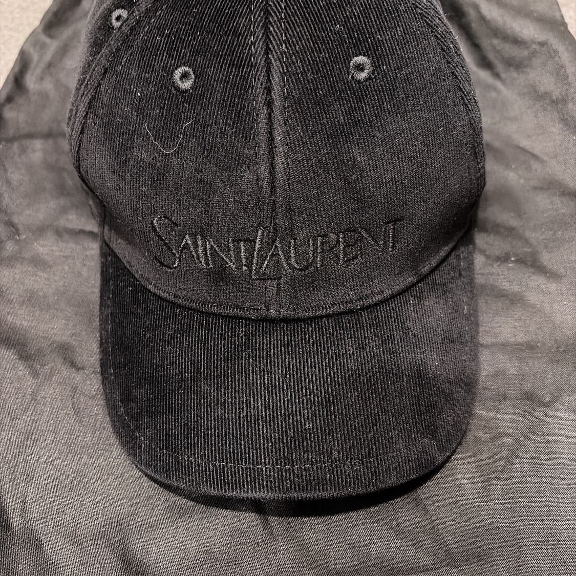 (정품/새상품) SAINT LAURENT 생로랑 여성 블랙 코듀로이 볼캡 상품이미지2