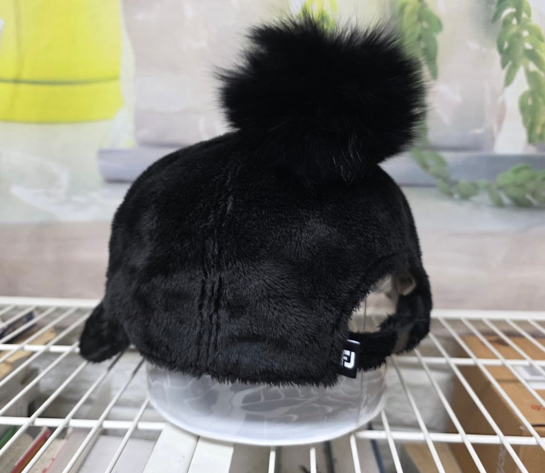 풋조이 여성 겨울골프모자 퍼 방울 모자 캡 KG41 상품이미지4