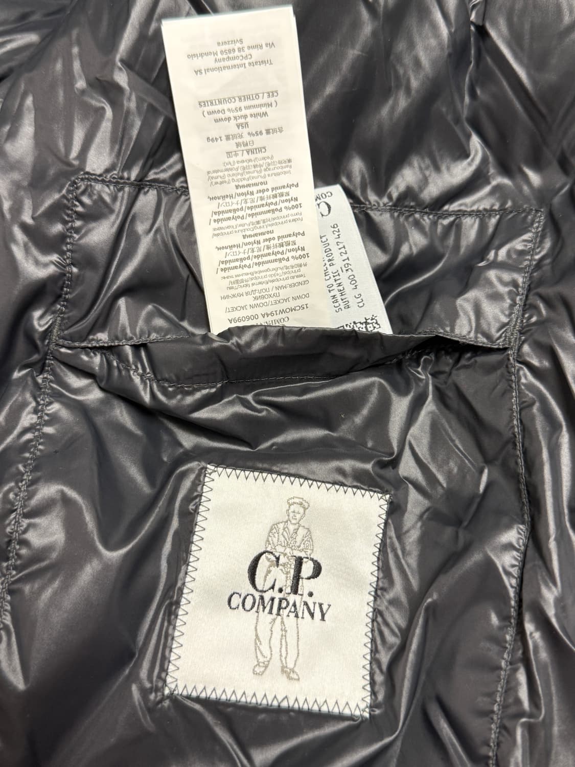 CP컴퍼니 DD쉘 컨실러블 후드 다운 자켓 블랙 M사이즈 상품이미지4
