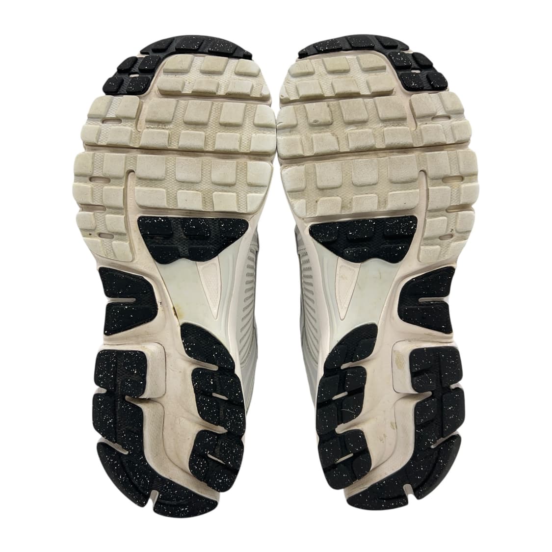 285 나이키 줌 보메로5 바스트 그레이 2023 상품이미지7