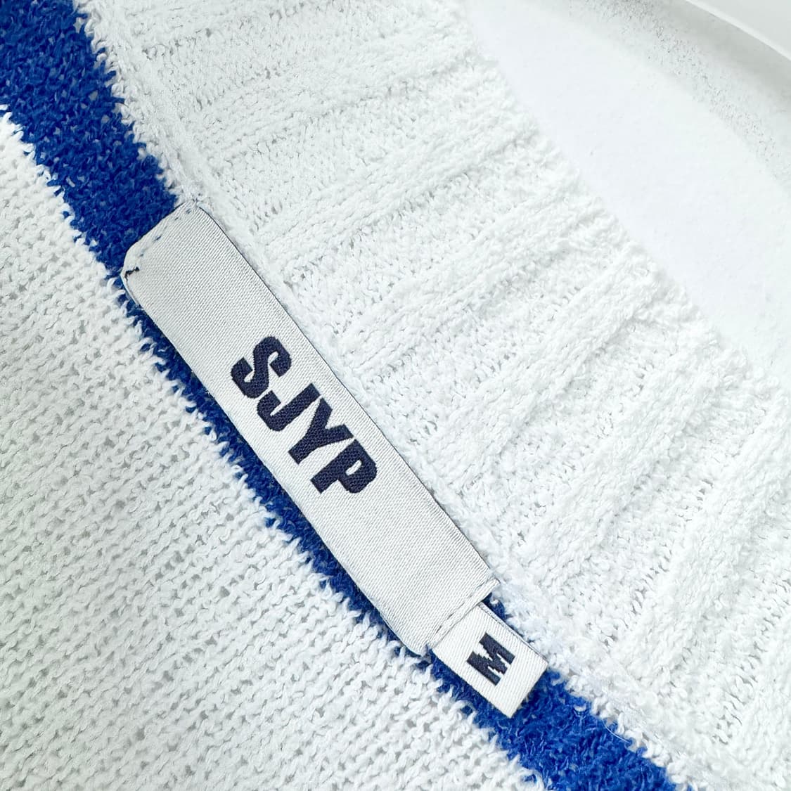 SJYP 23 브이넥 스트라이프 니트 탑 상품이미지3