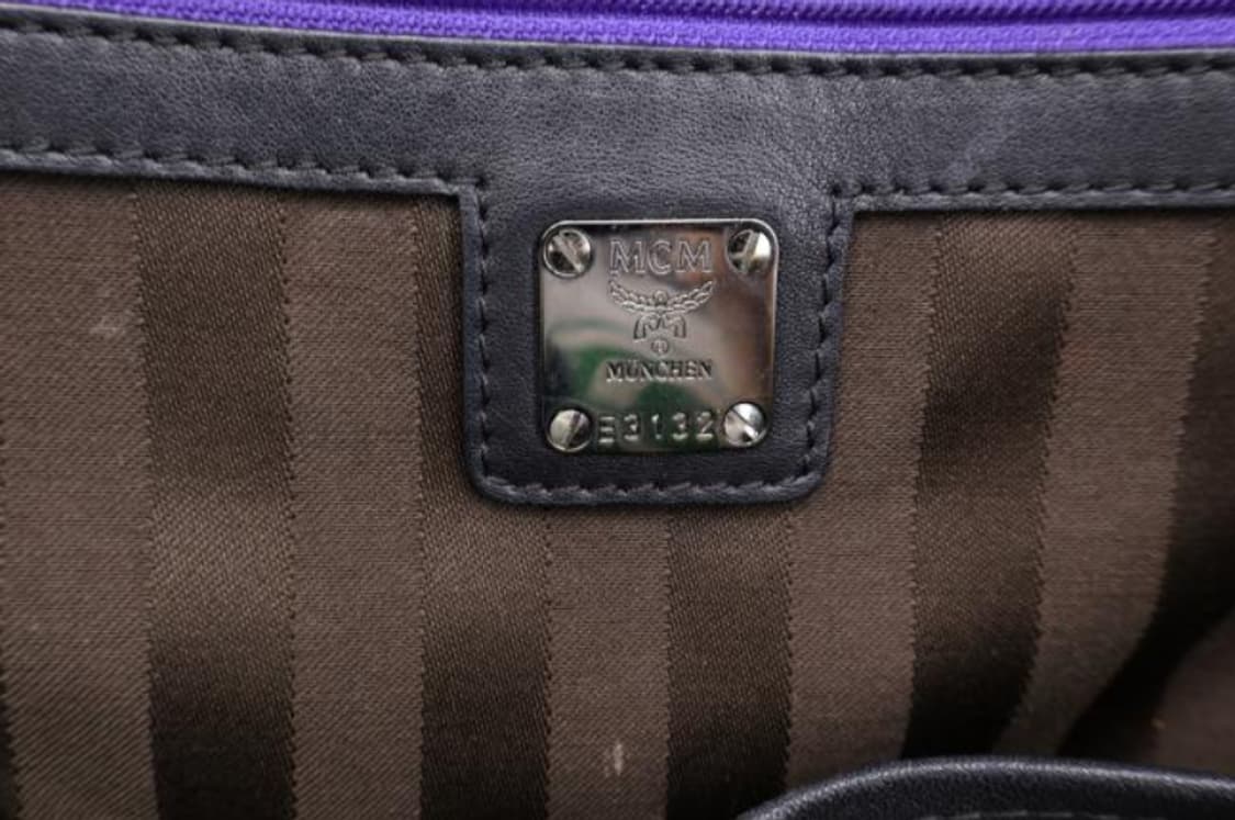 엠씨엠 토트백 상품이미지8