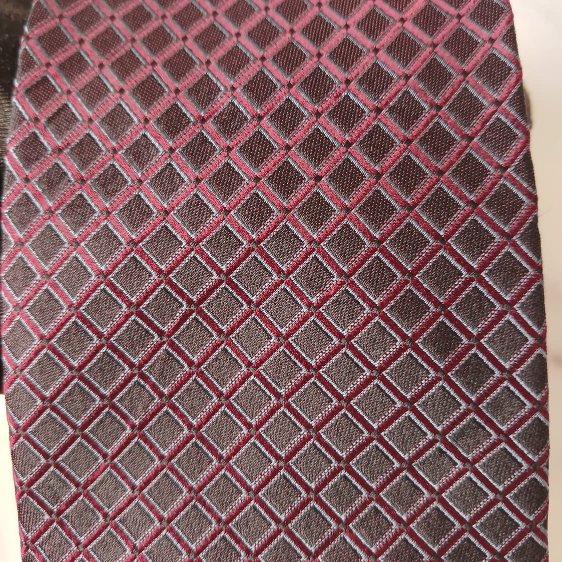 셀린느 실크 와인 다이아 패턴 넥타이 8.8cm A+~A등급 A19826 상품이미지9