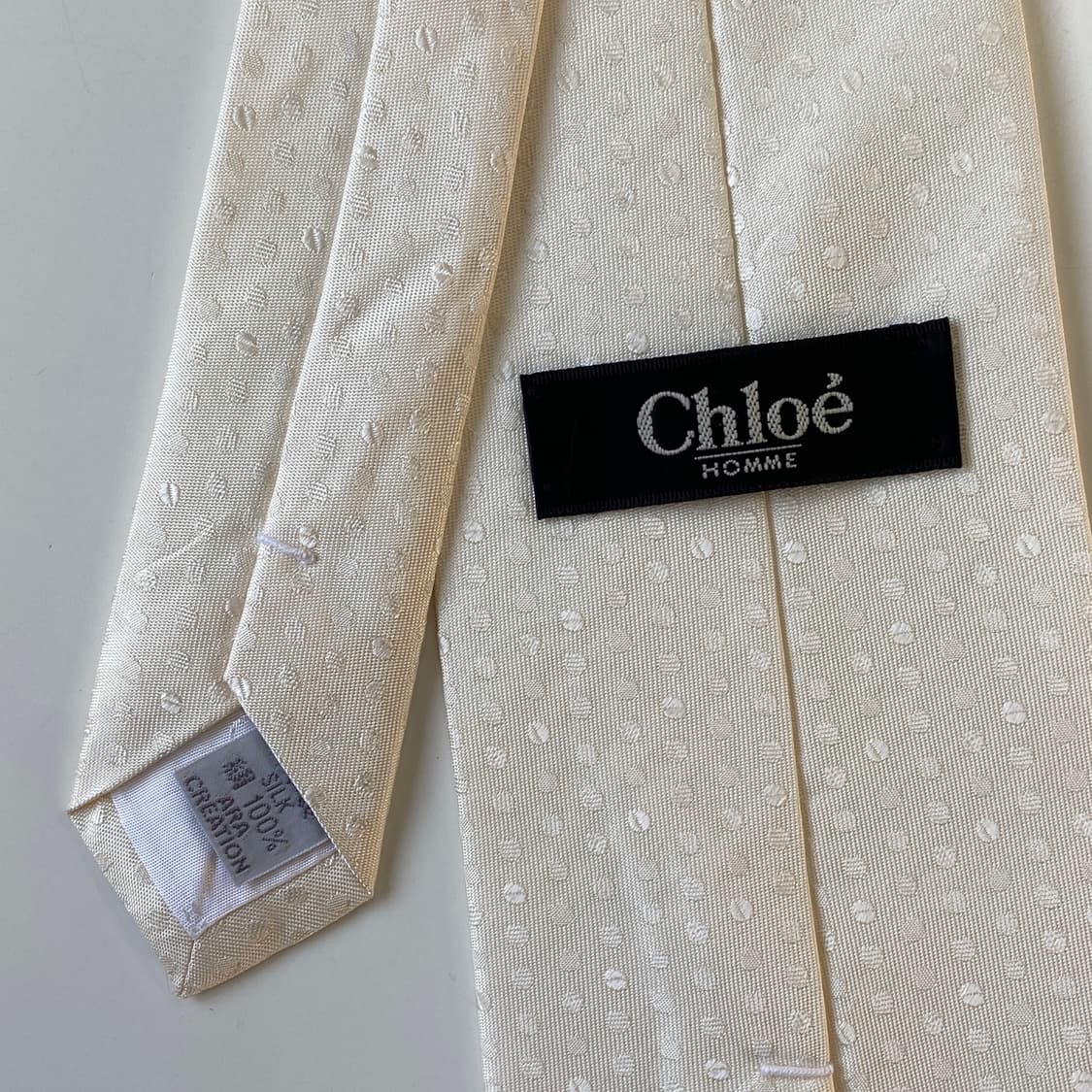끌로에(chloe) 옴므 화이트 명품 정품 넥타이 상품이미지4