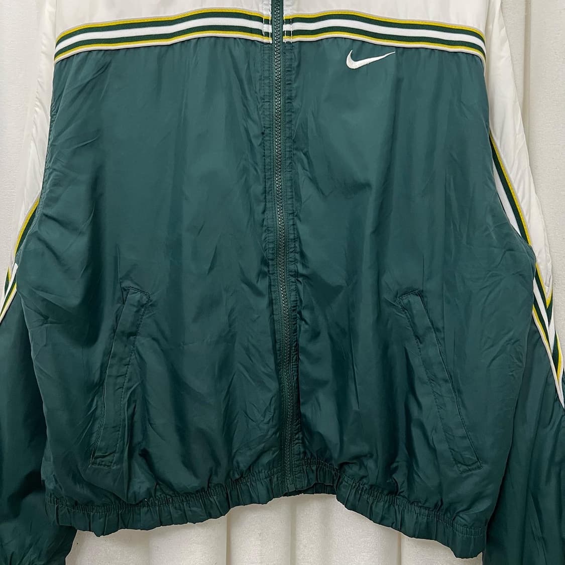 나이키 그린&아이보리 배색 스트라이프 윈드브레이커 상품이미지4