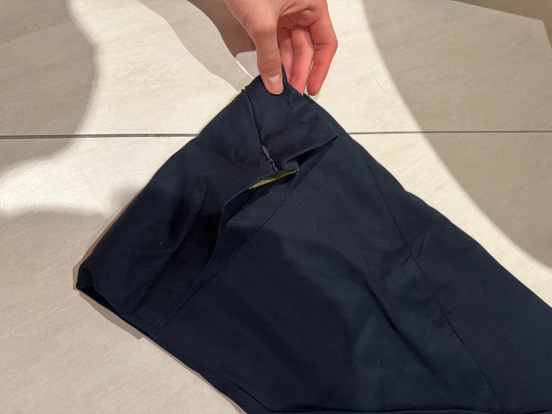 강정석 CONCEALED TROUSERS NAVY (2size) 상품이미지3