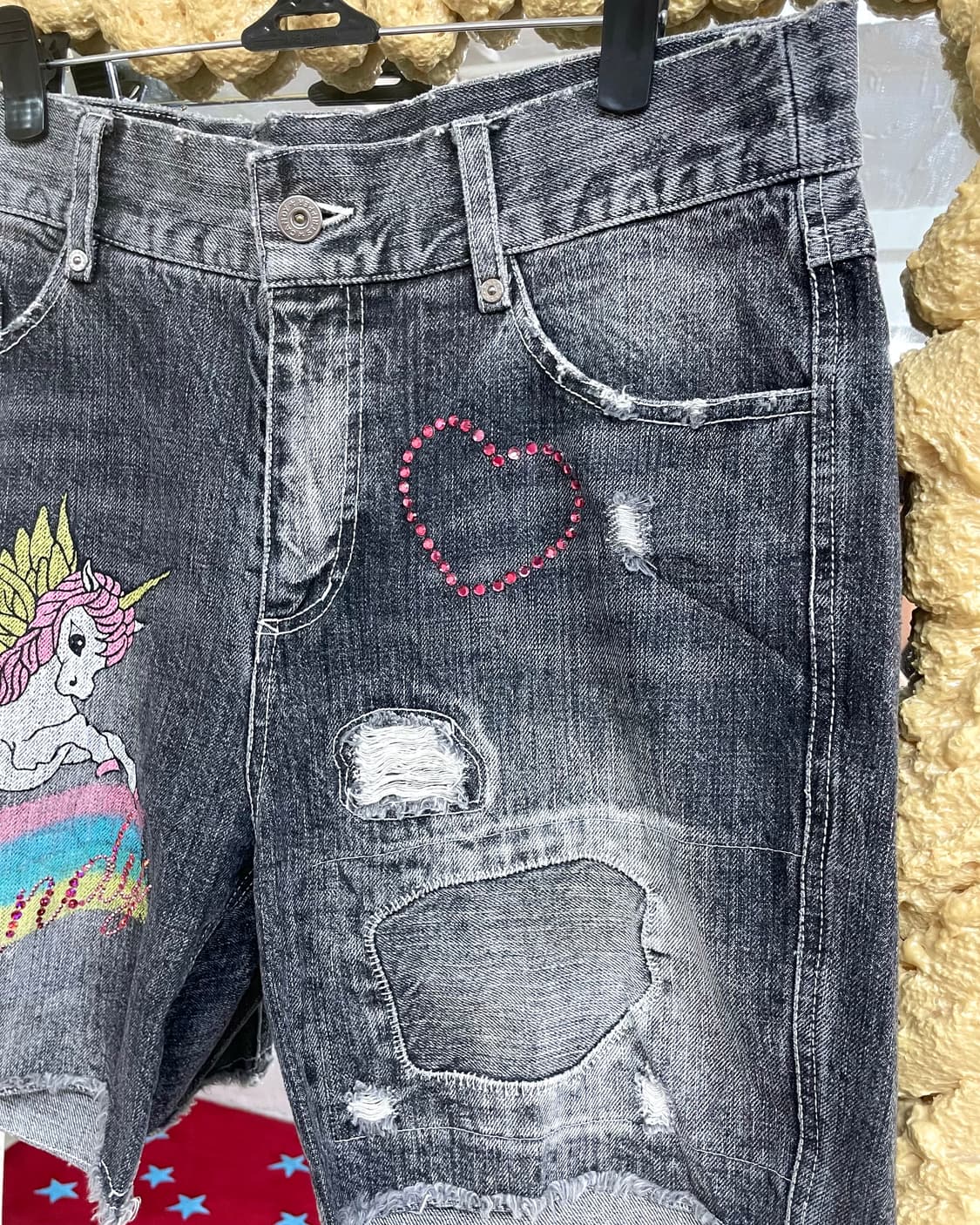 Unicorn heart damage denim shorts  상품이미지3