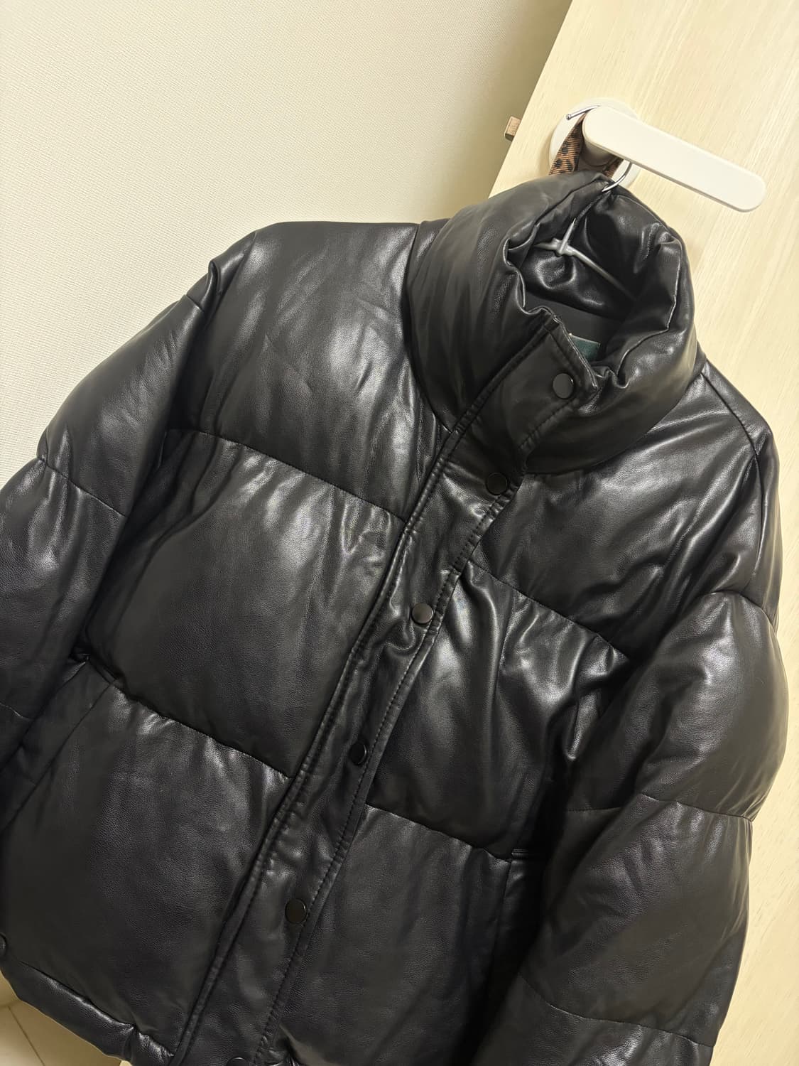 레더 숏패딩 상품이미지3