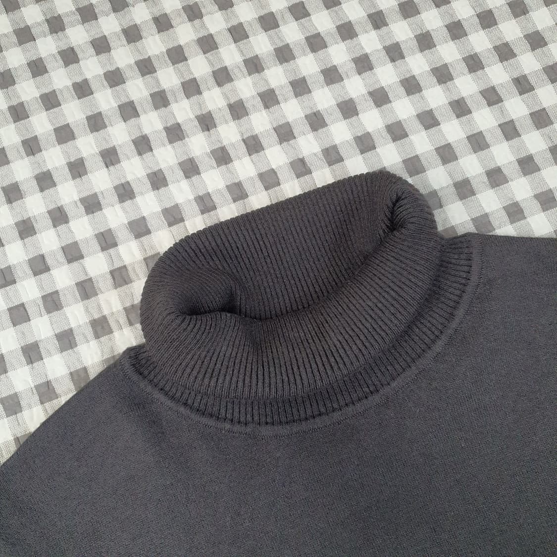 지오송지오 터틀넥 얇은 니트 남자95 상품이미지2