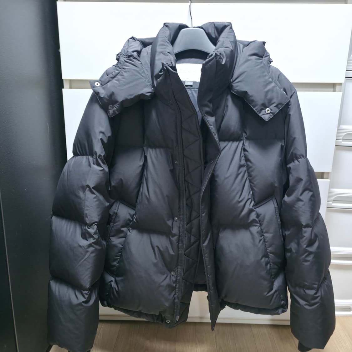 벨리에 크로스라인 패딩 블랙 5사이즈 상품이미지1