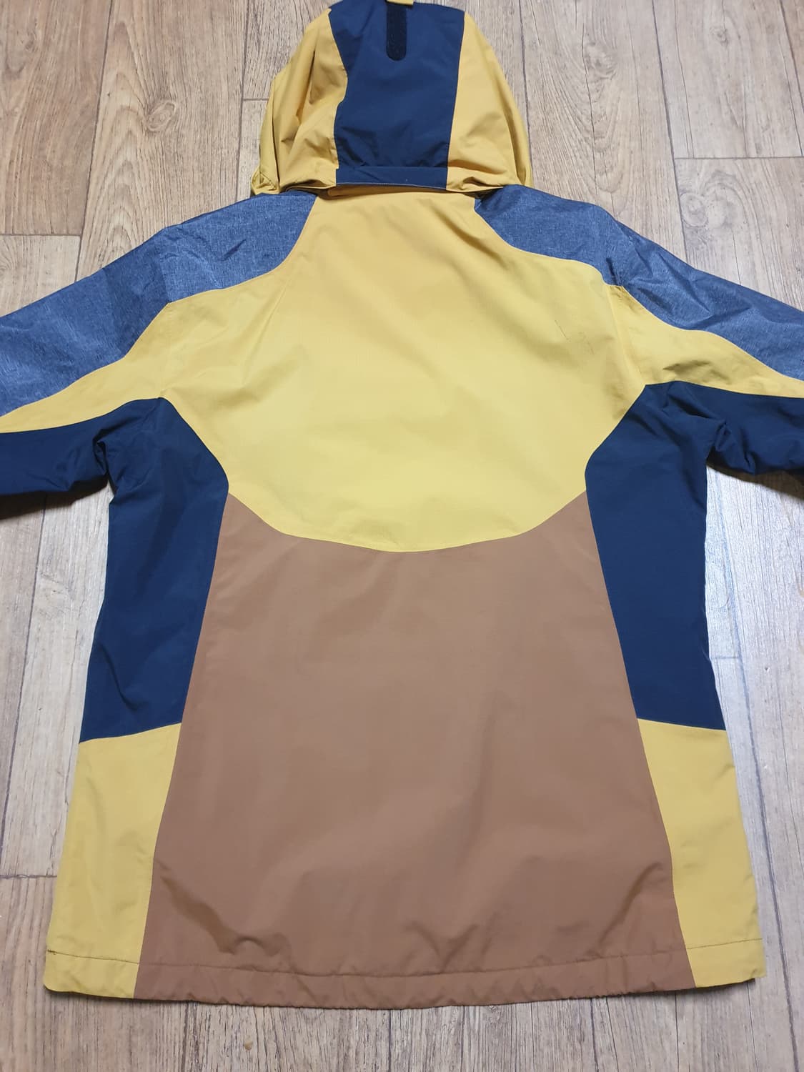 1094 센터폴 아웃도어 바람막이 100 사이즈입니다 상품이미지5