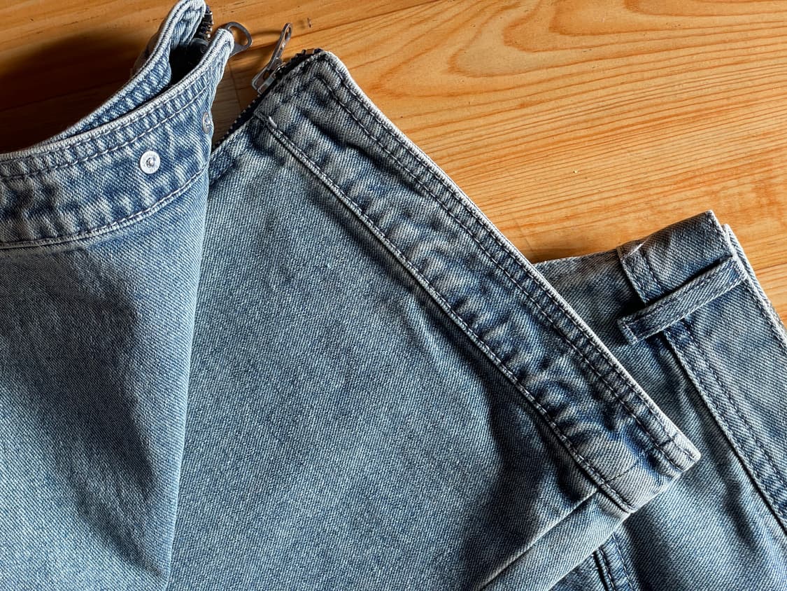 앤더슨벨의 워시드 블루 지퍼 와이드 레그 진 상품이미지4